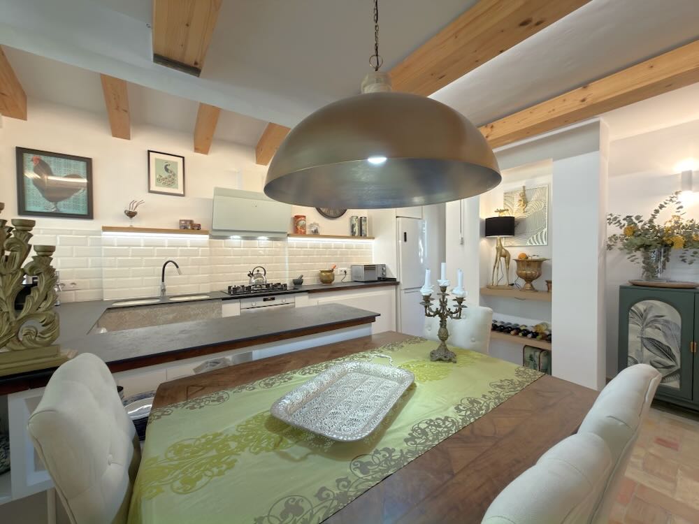 Property 2504 - Image 40
